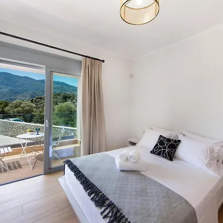 Aspasia's Mansion فيلة *