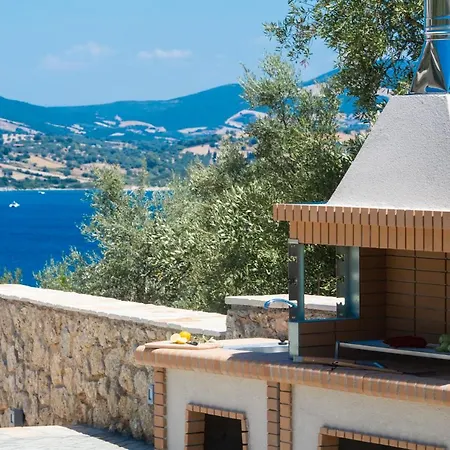 فيلة Aspasia's Mansion *