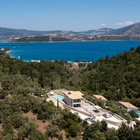 فيلة Aspasia's Mansion